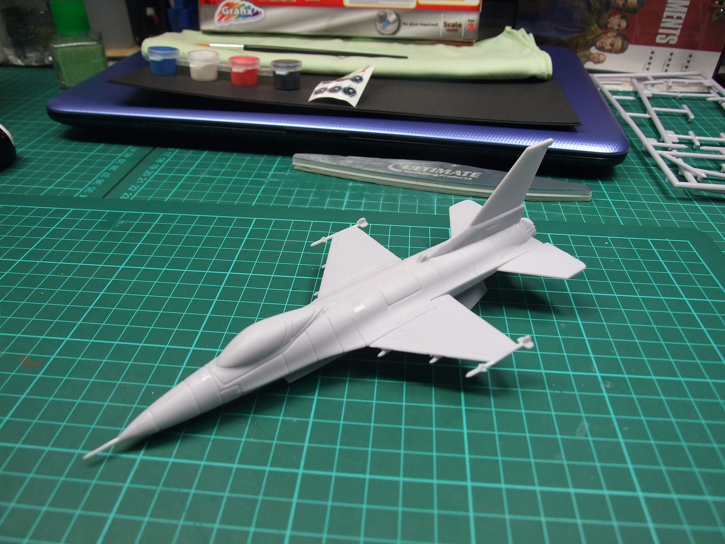 Grafix Falcon Fighter. International Scale Modeller